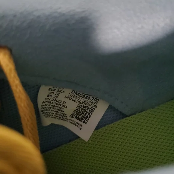 Nike Air Force 1 LV8 Sun Club (GS) DMO984-700 - Picture 8 of 9